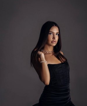 Каролина, 28